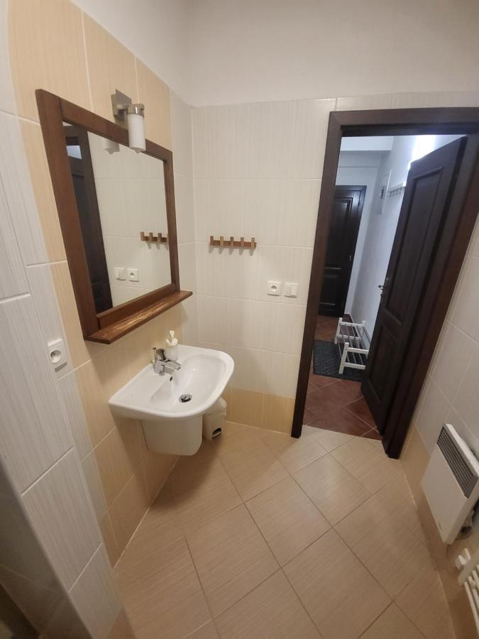 Apartmany Olivia A Olympia Liptov รูชอมแบรอค ภายนอก รูปภาพ