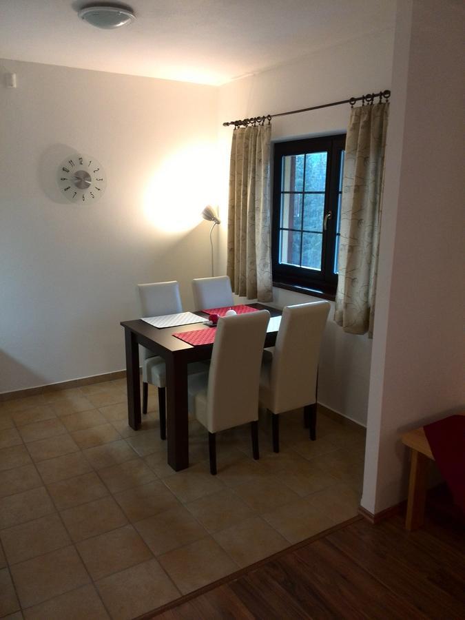 Apartmany Olivia A Olympia Liptov รูชอมแบรอค ภายนอก รูปภาพ